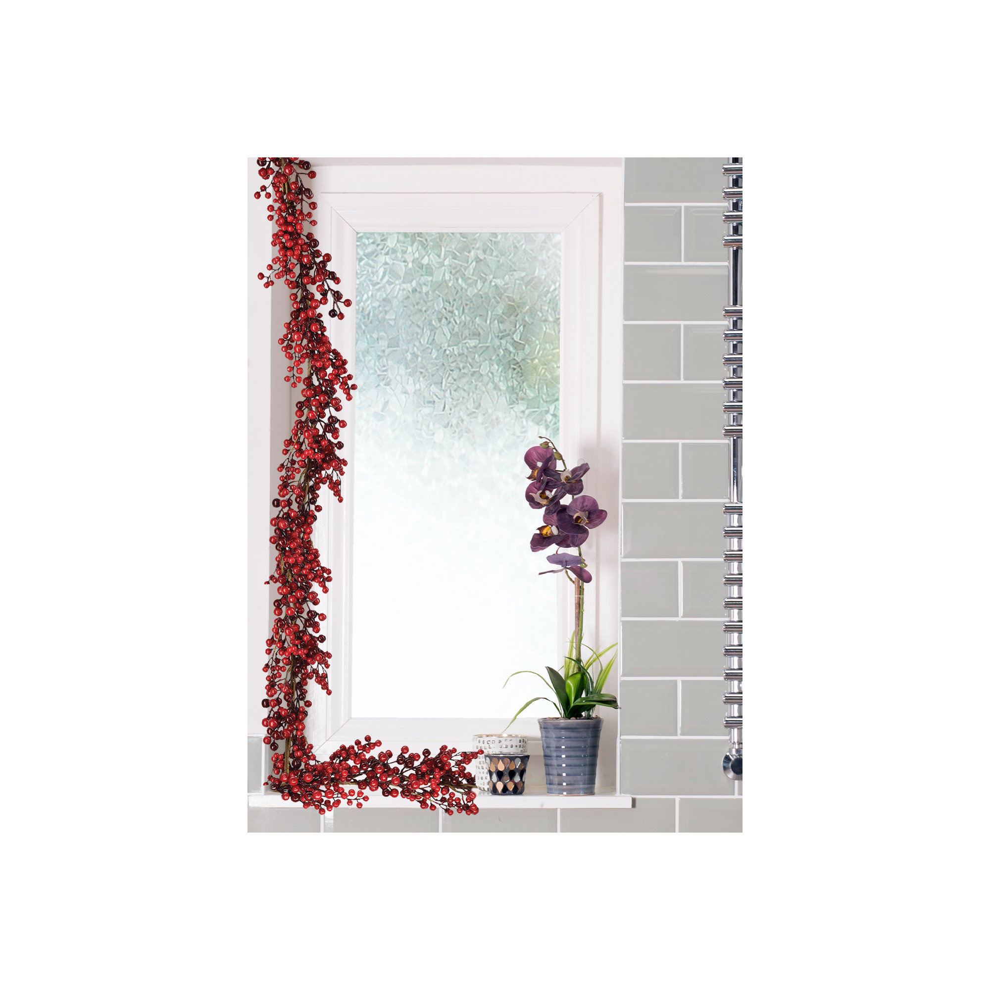 58'' in. Faux Berry Garland