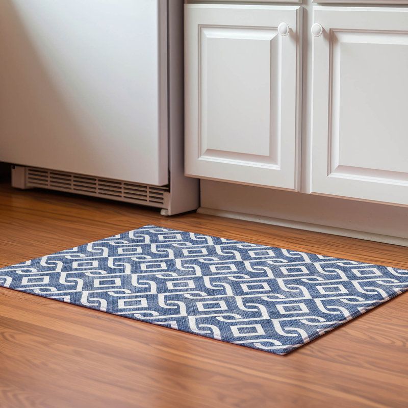 Tapis bleu marine Cerrito lavable à la machine de qualité supérieure, Rectangle 1 pi 8 po x 2 pi 6 po