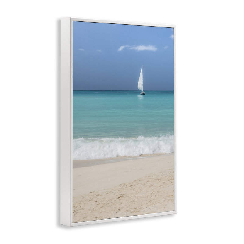 Giclée sur un voilier solitaire par Mary Lou Johnson, Estampe numérique encadrée blanc bord de mer, H 30 po x l 20 po