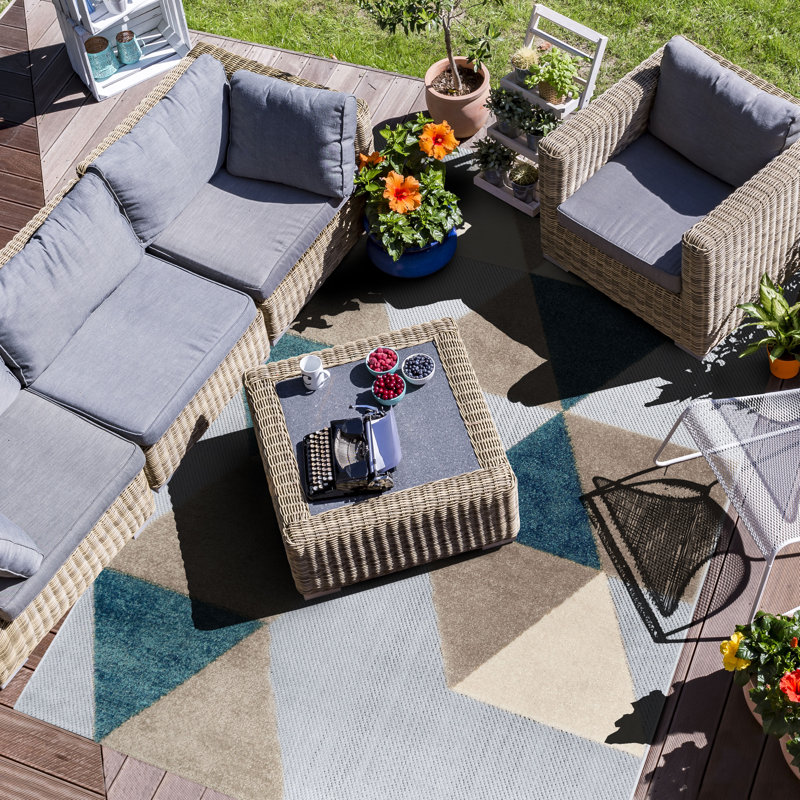 Lafe Geometric Indoor / Outdoor Area Rug, Rectangle 120cm x 170cm