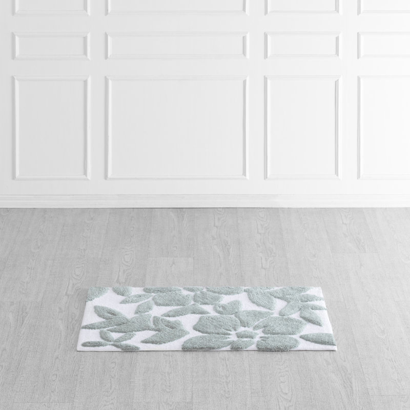 Kratzer Non-Slip Bath Rug, White/Arctic, 21" W x 34" L