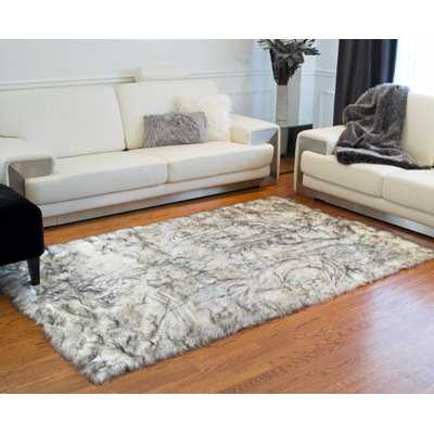 Shawnta Faux Sheepskin Indoor Rug