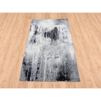 Tapis oriental ivoire en laine et en soie noué à la main 3 pi 3 po x 4 pi 10 po C5E26C6D38941E9924B691D0A36641C