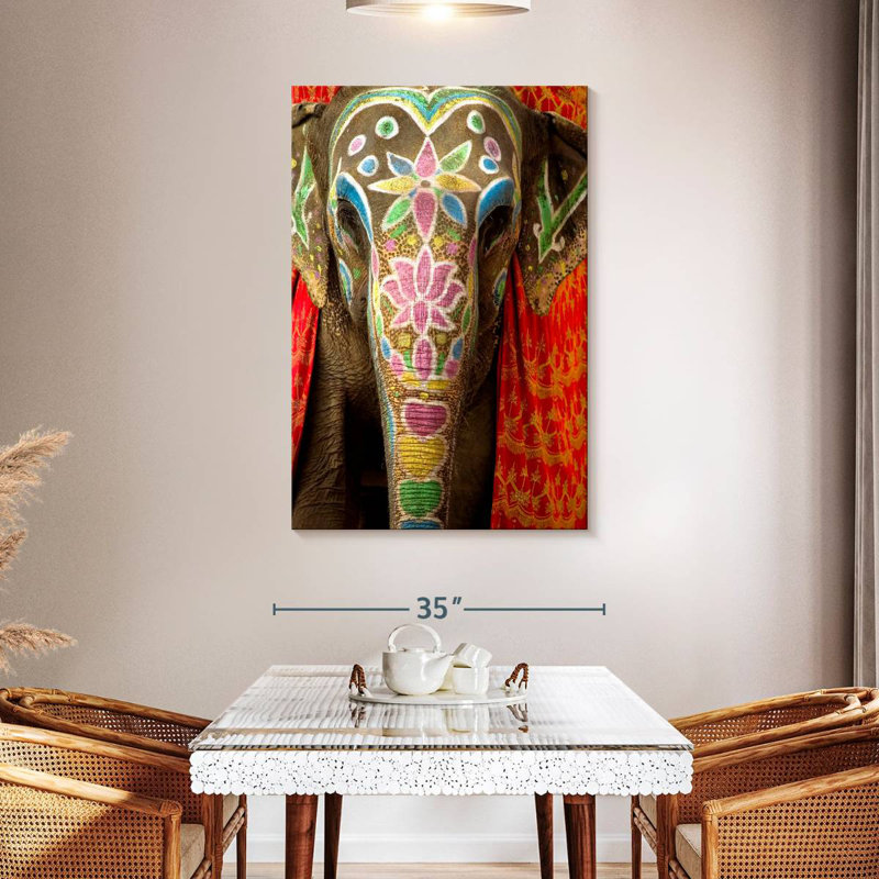 Éléphant du Festival indien de Brampt, H 48 po x l 32 po
