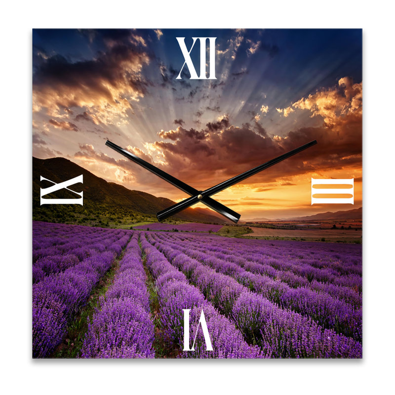 Lever de soleil et nuages dramatiques sur un champ de lavande X - horloge murale, Petit