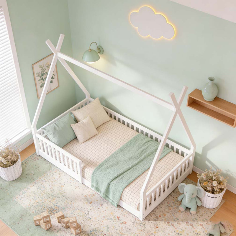 Lit simple en bois, Blanc