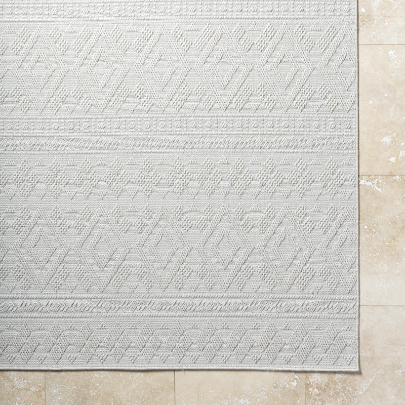 Tapis intérieur / extérieur ivoire en polypropylène tissé à la machine Rectangle Corderra, Rectangle 6 pi 7 po x 9 pi