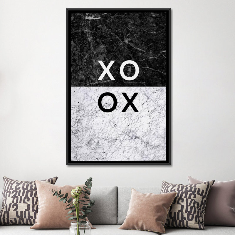 « XO B&W » par Orara studio-impression d’art graphique sur toile tendue, H 26 po x l 18 po x P 1,5 po, Toile avec cadre noir
