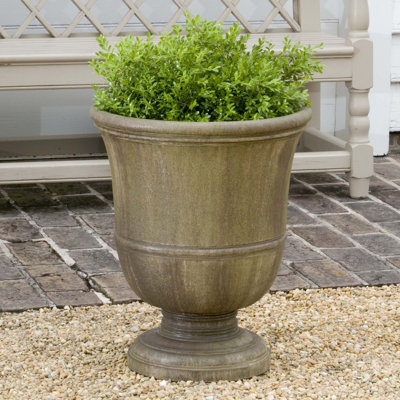 Connerton Urn Planter