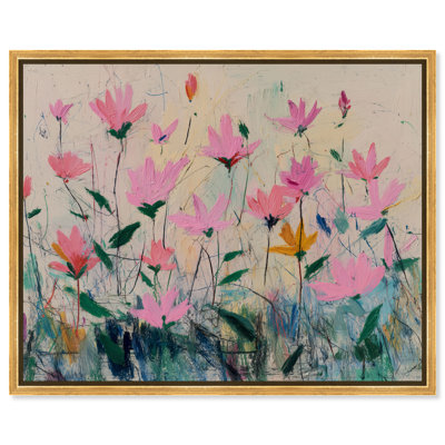 Thick Petal Layers, impression murale sur toile encadrée par Art Remedy, cadre doré, 36 x 30