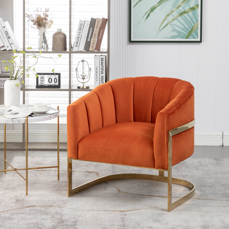 Fauteuil demi-tonneau rembourré l 30 po Romy, Velours orange