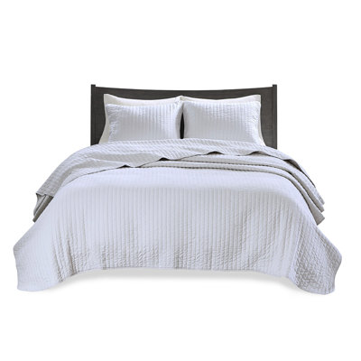 Full/Queen Size 3 Piece White Quilt - Reversible With Cotton Fill, Microfiber Fabric, For A Relaxing Bedroom Bed Reversible, Extends Bedding Life