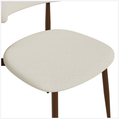 Ensemble de 2 chaises de ferme modernes, chaises de cuisine rembourrées avec dossier incurvé, rembourrage doux et pieds en métal, chaises d'appoint blanches et noyer pour salle à manger, cuisine, restaurant