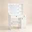 Ensemble de meuble-lavabo blanc avec miroir éclairé, armoire de rangement à 3 niveaux et grands tiroirs, ensemble de coiffeuse à luminosité réglable avec tabouret pour chambre à coucher