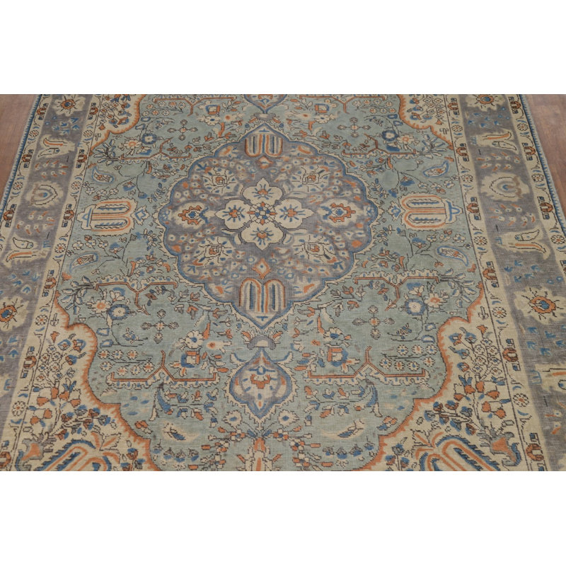 Tapis bleu clair floral traditionnel 6 x 9