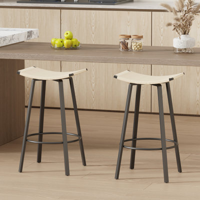 Tabourets de bar à hauteur de comptoir, chaises de cuisine tissées à la main sans dossier avec repose-pieds rond, ensemble de 2 tabourets de pub en PVC pour l'intérieur et l'extérieur (noir et blanc crème)