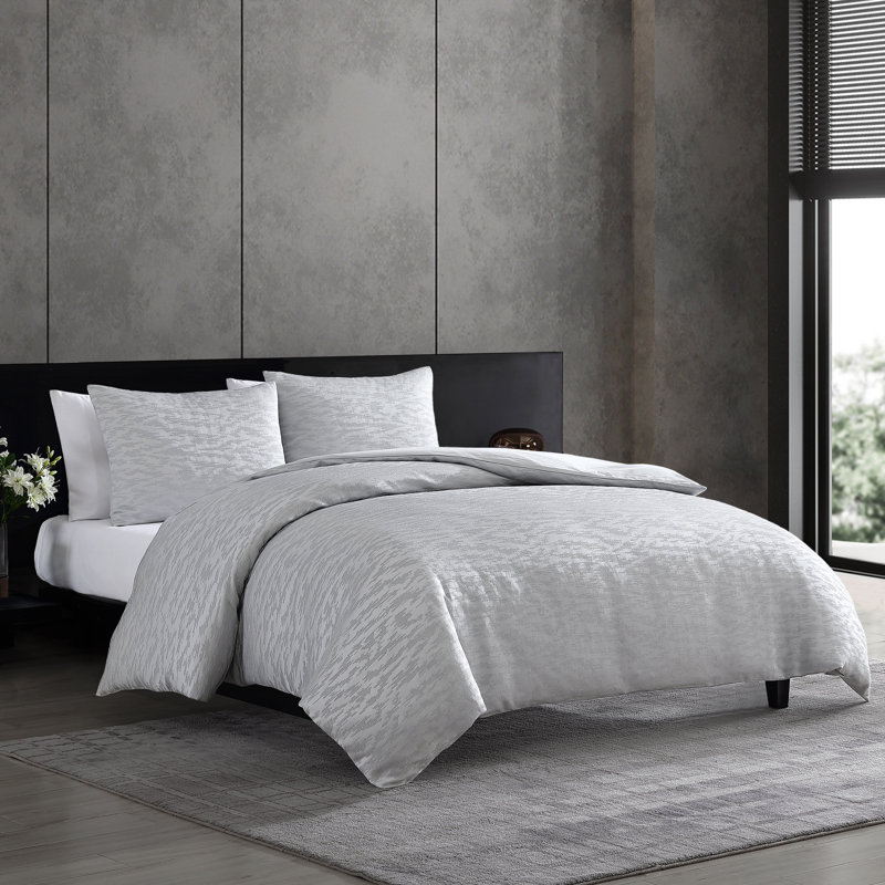 Vera Wang Illusion Duvet Cover Set, King Duvet Cover + 2 King Shams