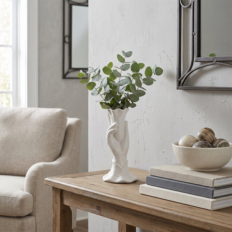 Vase moderne en céramique blanc à main, bouquet de fleurs sculpturales