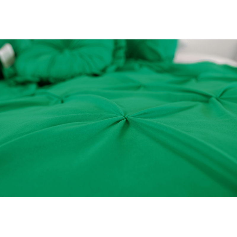 Light Gray Queen Microfiber 7-Piece Pintuck Comforter Set