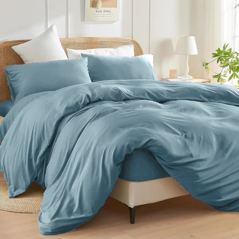 Luxurious 4-Piece Microfiber Duvet Complete Cover Set, Double Duvet Cover Set + 3 Additional Pieces, Washed Blue