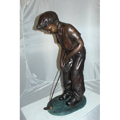 Hillis Boy Plays Golf Statue