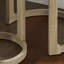 Ensemble de 2 tables basses rondes traditionnelles incurvées en bois de 61 cm (24 pouces), style rustique mi-siècle, idéales pour le salon, le bureau ou un appartement. Couleur du chêne.