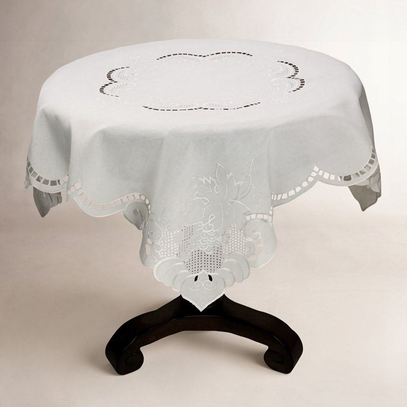 Dessus de table brodé Raisins et feuilles, L 48 po x l 48 po
