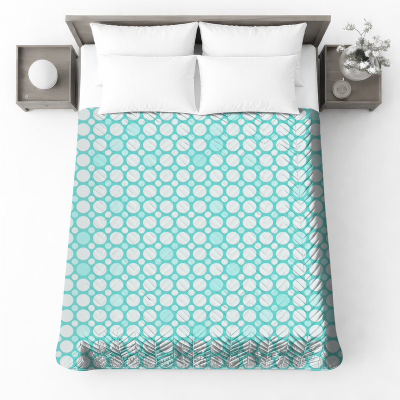 Couvre-lit matelassé bleu et blanc à pois, Grand lit