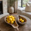 Ensemble de 2 bols en teck au fini brun naturel, parfaits pour la décoration et le rangement, design élégant en forme de poire