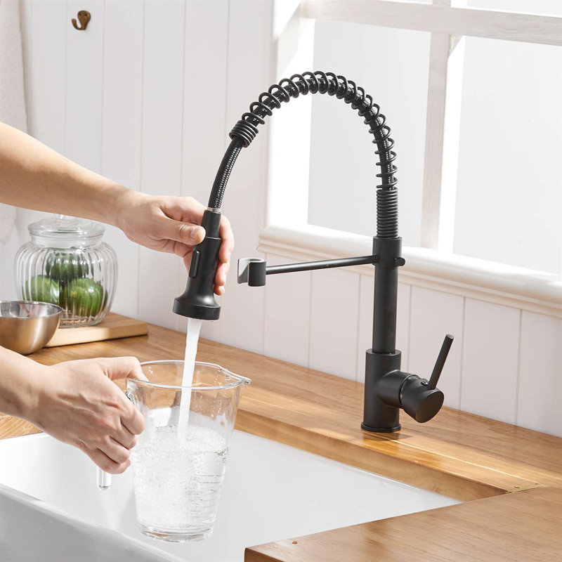 Pull Down Single Handle Kitchen Faucet