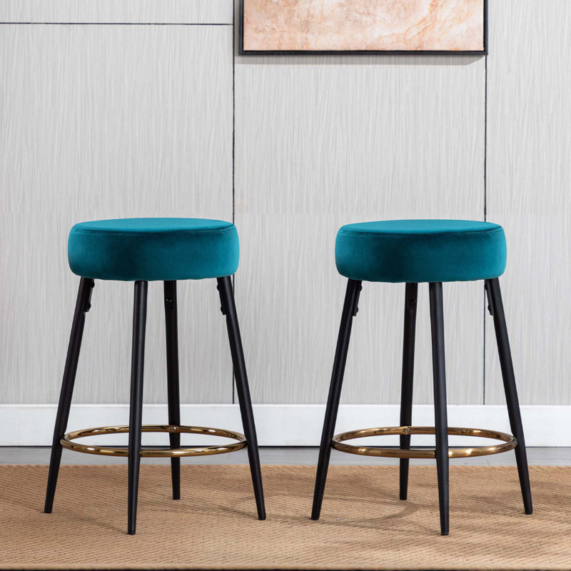 Tabourets de bar modernes en métal et en velours de 15,4 po de largeur avec repose-pieds dorés Seattle, Atrovirens