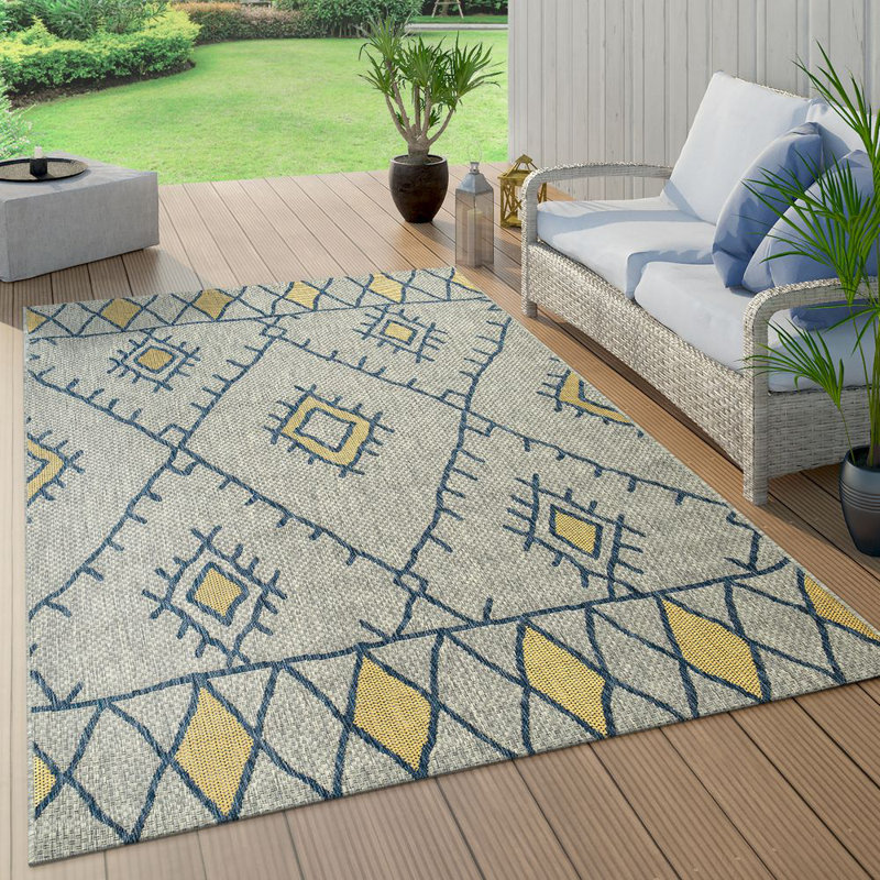 Paulornette Geometric Indoor / Outdoor Area Rug, Rectangular 160 x 220cm