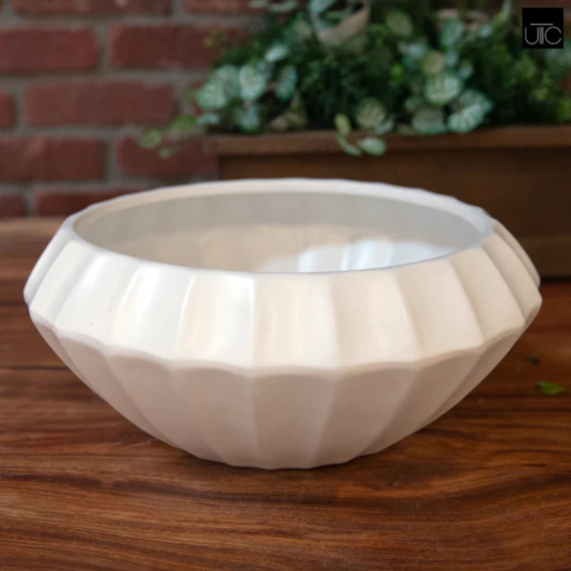 Ceramic Ripped Round Pot Matte Finish White