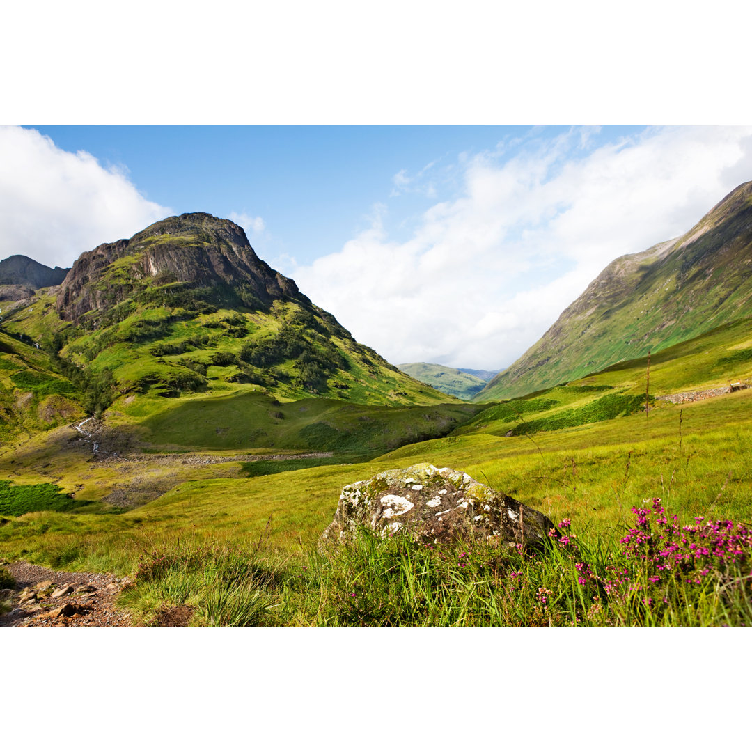 Landschaftsaufnahme von Glencoe Schottland von Philartphace - Leinwandbild