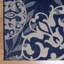 Tapis d'intérieur / extérieur en polypropylène tissé à plat à motif de médaillon beige / bleu marine Solterra Sovana-114547342