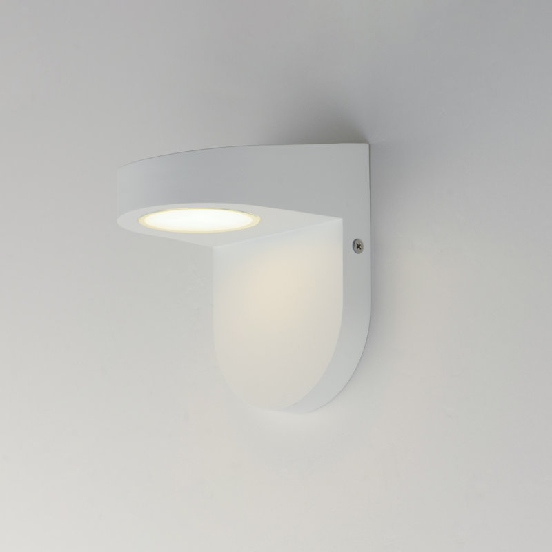 Makeisha Aluminium LED Wall Light, White