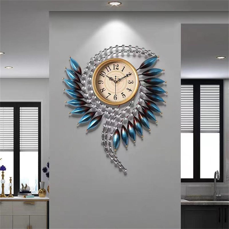 Kainoa Metal Wall Clock