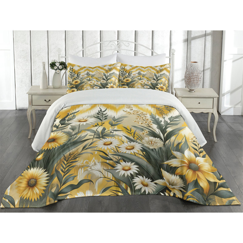 Polyester Floral Coverlet, Queen Coverlet + 2 Standard Shams