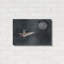  «Papier avion vers la lune» par Rachel Nieman, art mural en métal, 24 po x 16 po-492901386