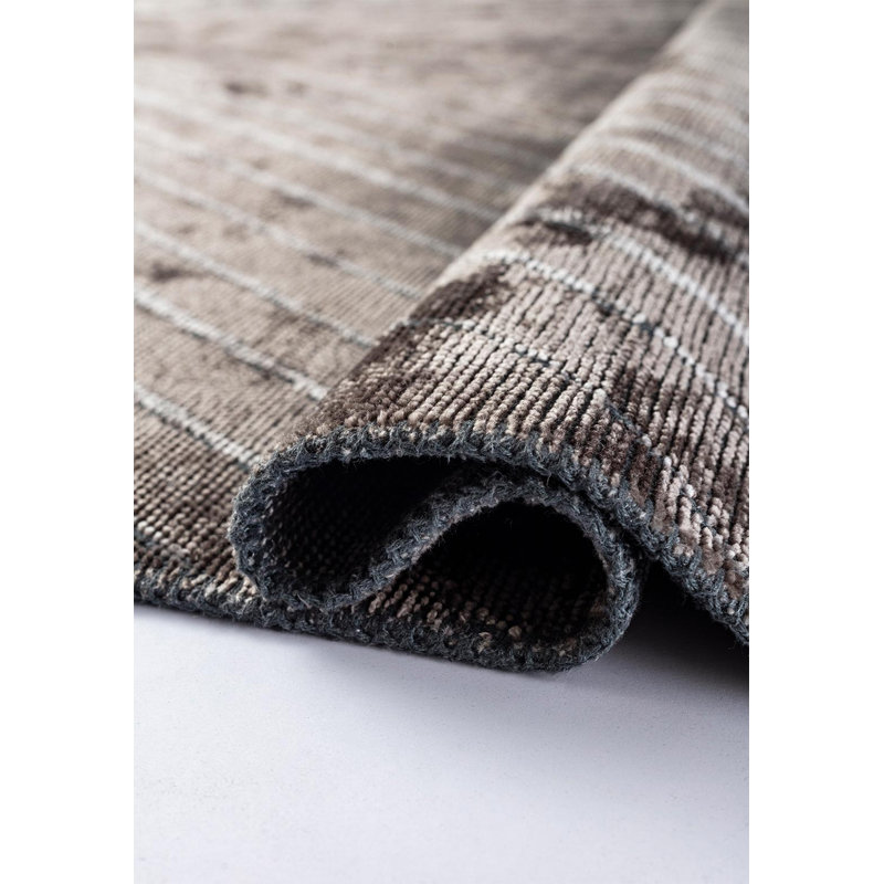 Rapture Chevron Area Rug in Gray, Rectangle 6'7" x 8'3"