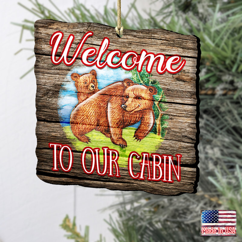 Ornement en bois en forme de cabine ours
