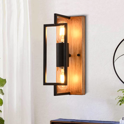 Applique murale moderne de 12 po avec cadre en métal noir mat et base en bois CurveCurio, applique murale à deux lumières pour des intérieurs élégants
