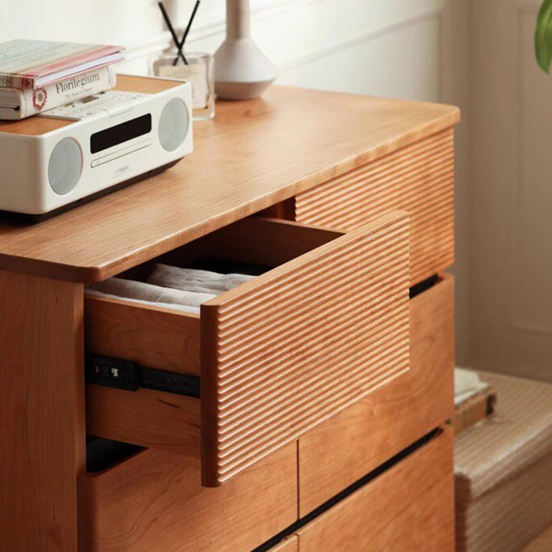 Simple Small-Sized Accent Chest