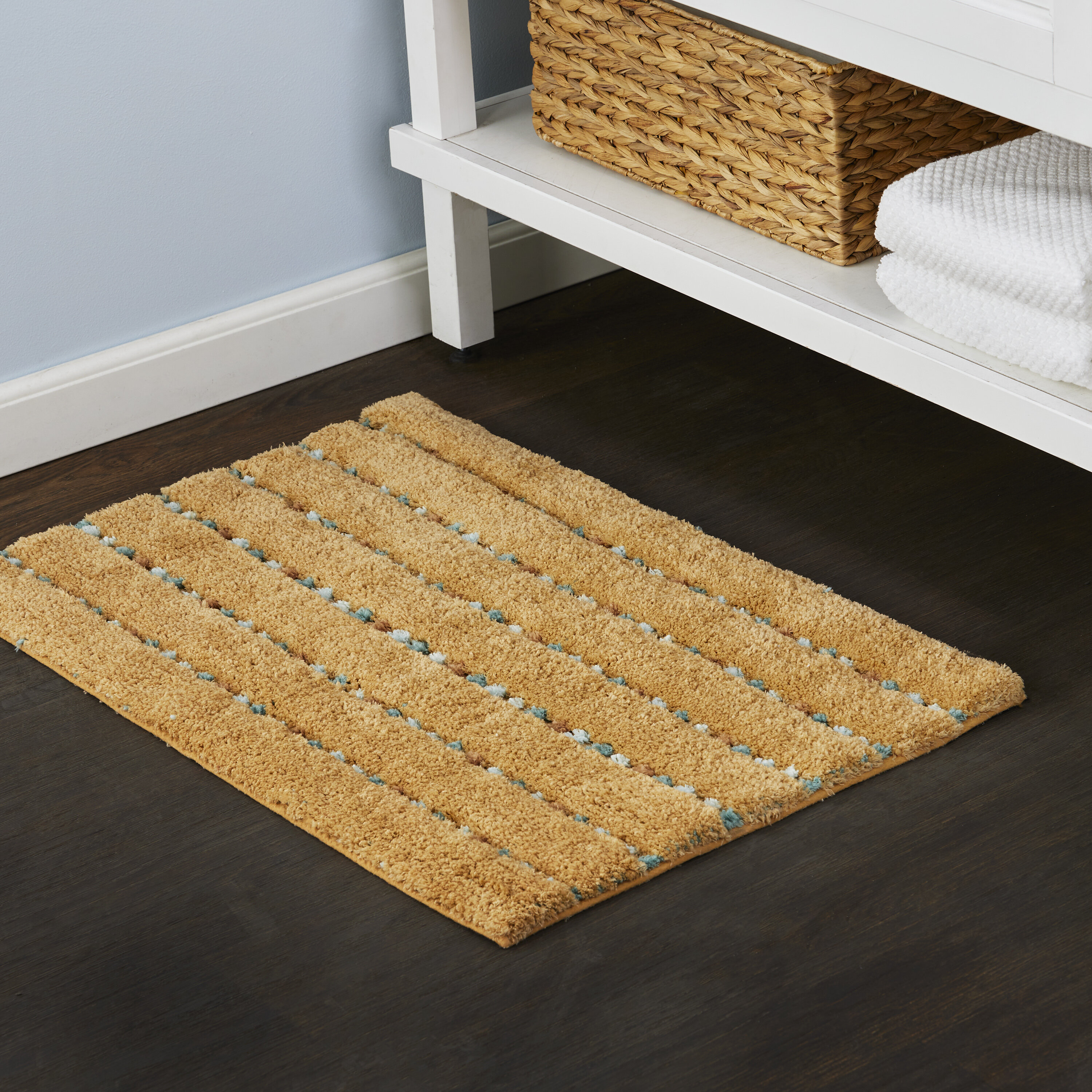 https://assets.wfcdn.com/im/31675864/compr-r85/1816/181649180/bath-rug.jpg