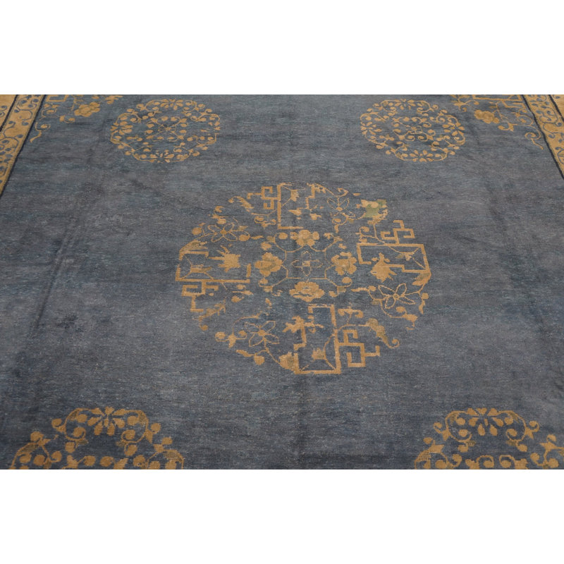 Tapis chinois en soie antique Luxurious Pile