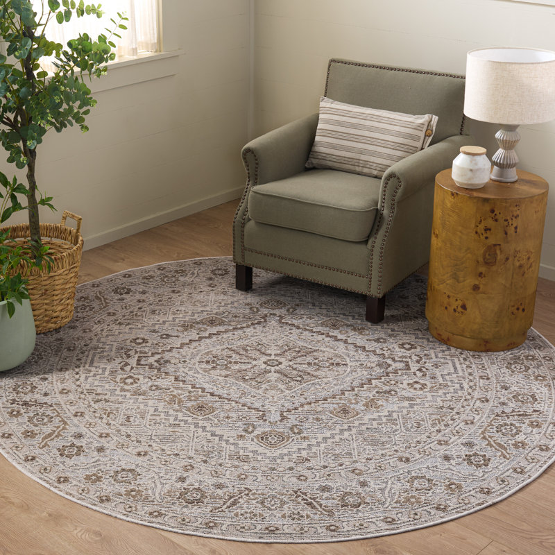Miranda 304 Performance Oriental Rug, Round 6'6"