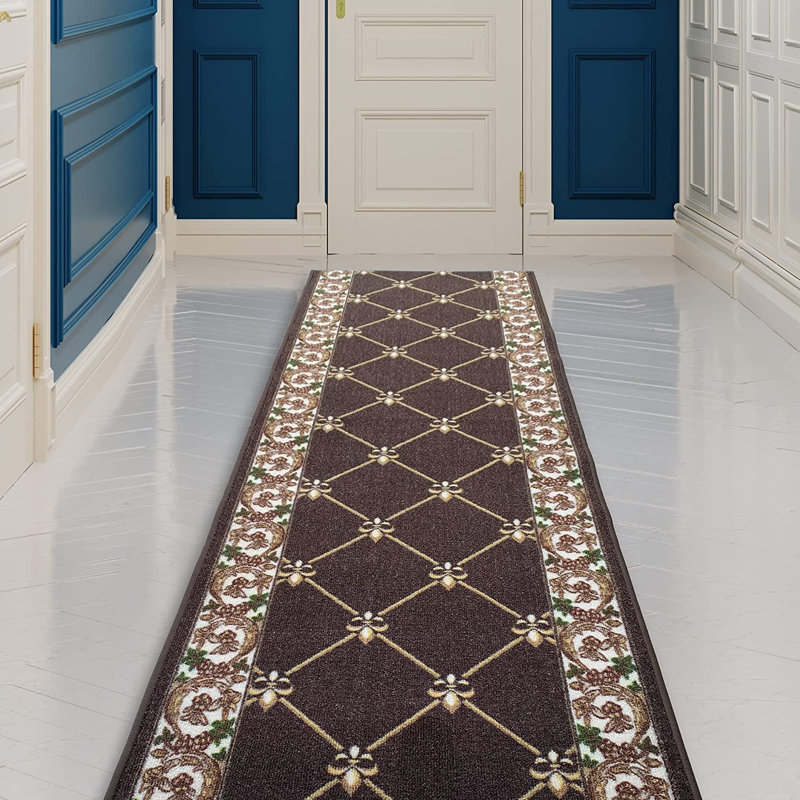 Nikesia Performance Floral Indoor Rug, Runner 2'7" x 25'