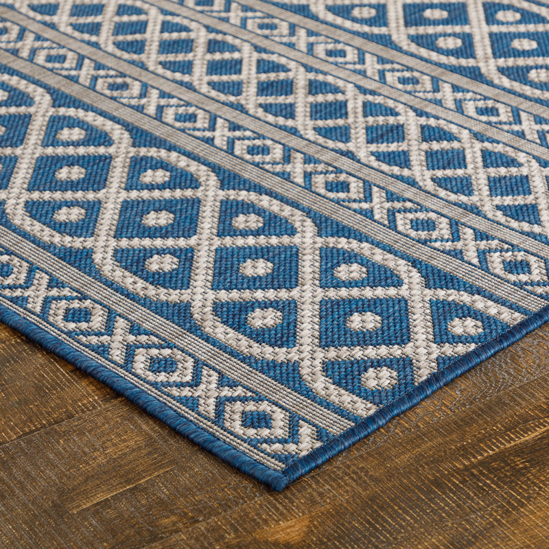 Tapis intérieur / extérieur bleu Manderella, Rectangle 5 pi 3 po x 7 pi 6 po