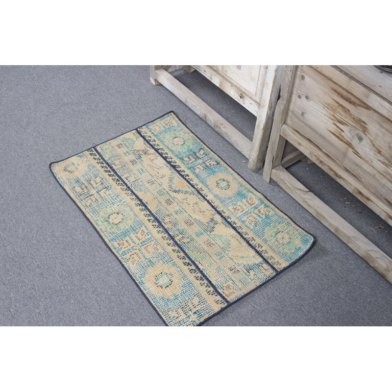 Small Vintage Turkish Oushak Rug With Faded Bohemian Decor Handmade Rustic Floor Mat Ideal For Entryway And Small Areas