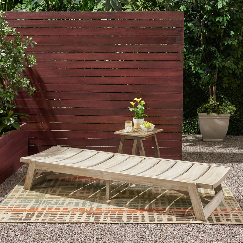 Curtis Outdoor Acacia Wood Chaise Lounge with Table, Light Gray Wash